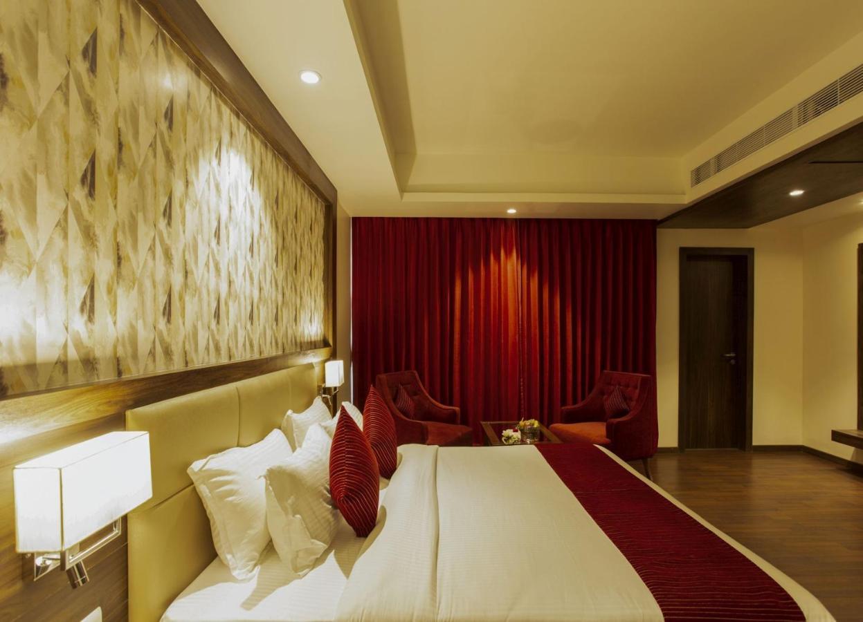 Sarovar Portico, Somnath Exterior photo