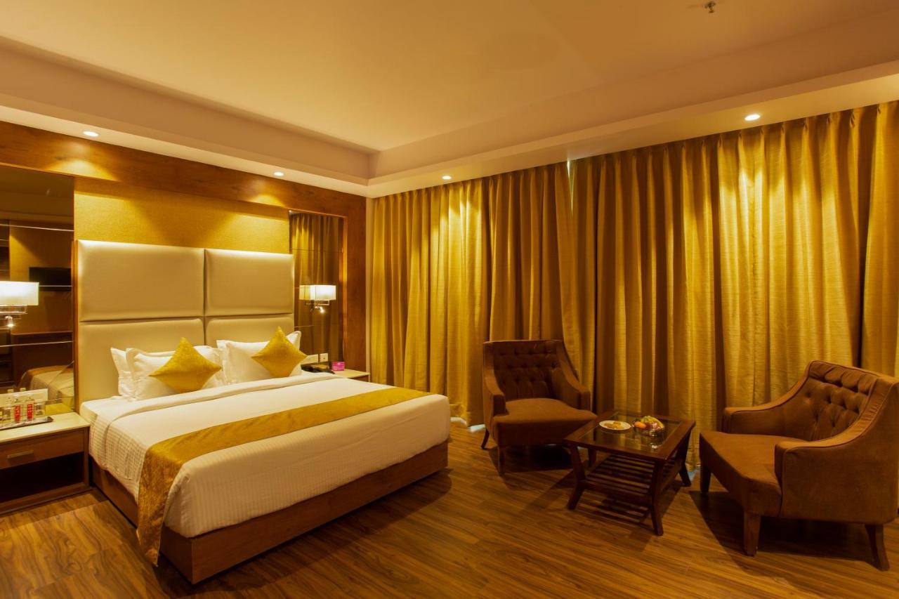 Sarovar Portico, Somnath Exterior photo