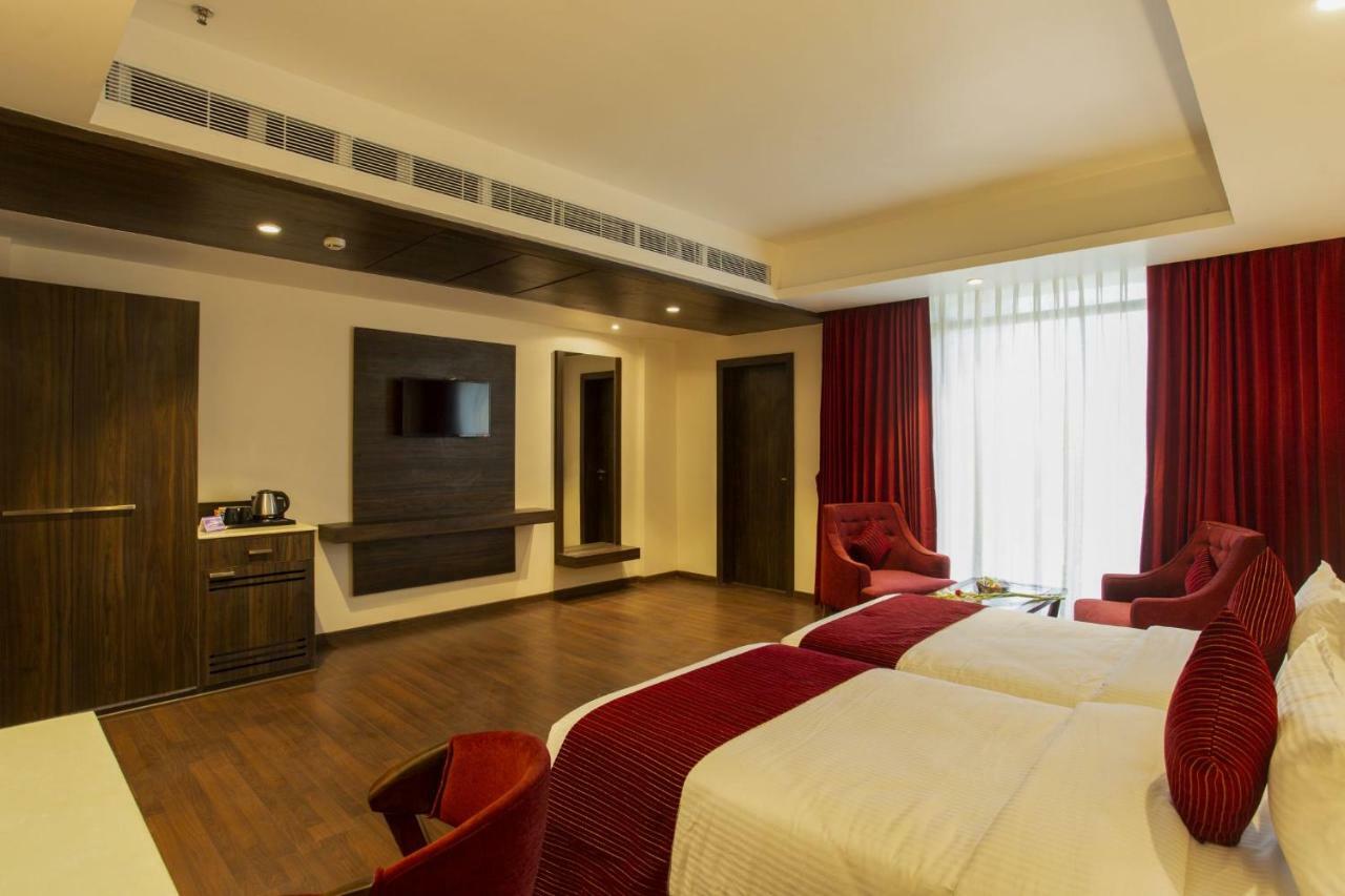 Sarovar Portico, Somnath Exterior photo