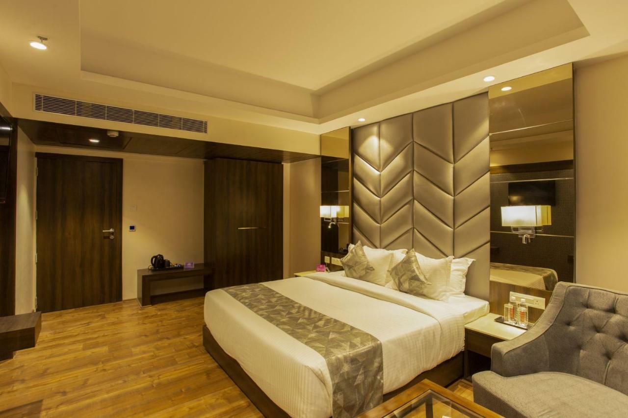 Sarovar Portico, Somnath Exterior photo