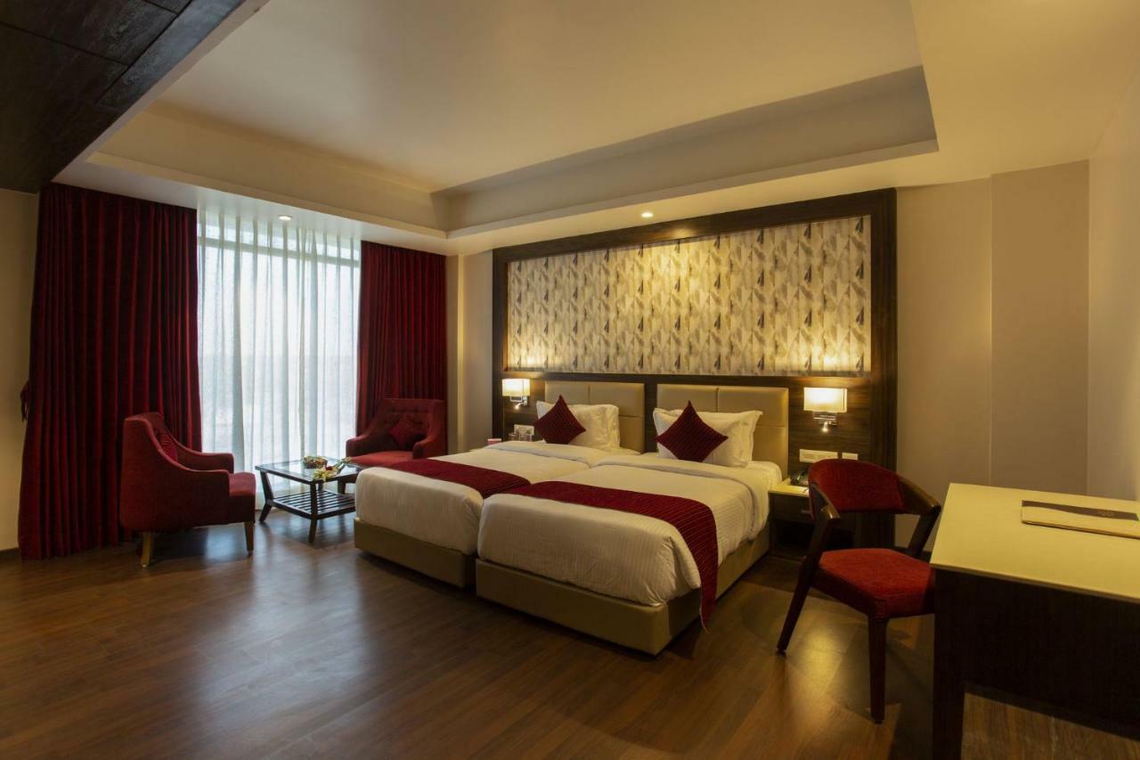Sarovar Portico, Somnath Exterior photo