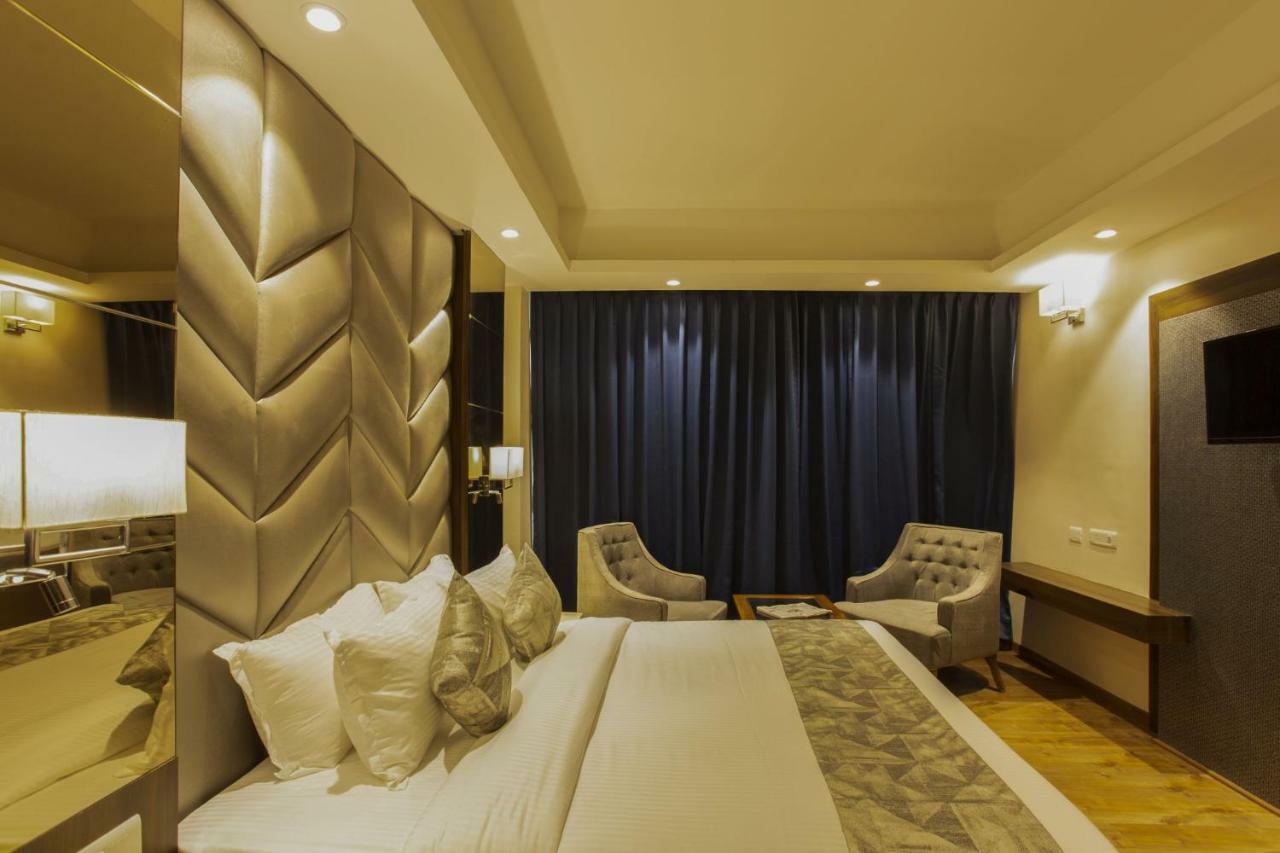 Sarovar Portico, Somnath Exterior photo