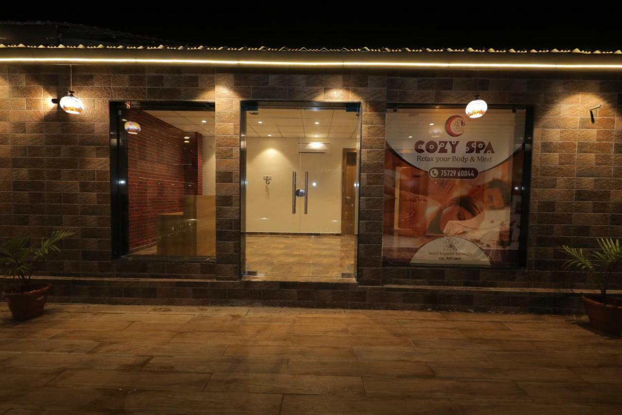 Sarovar Portico, Somnath Exterior photo