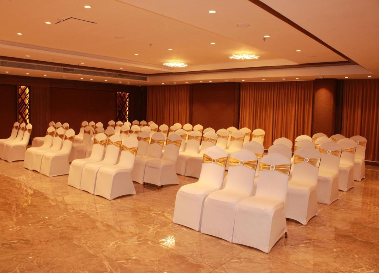 Sarovar Portico, Somnath Exterior photo