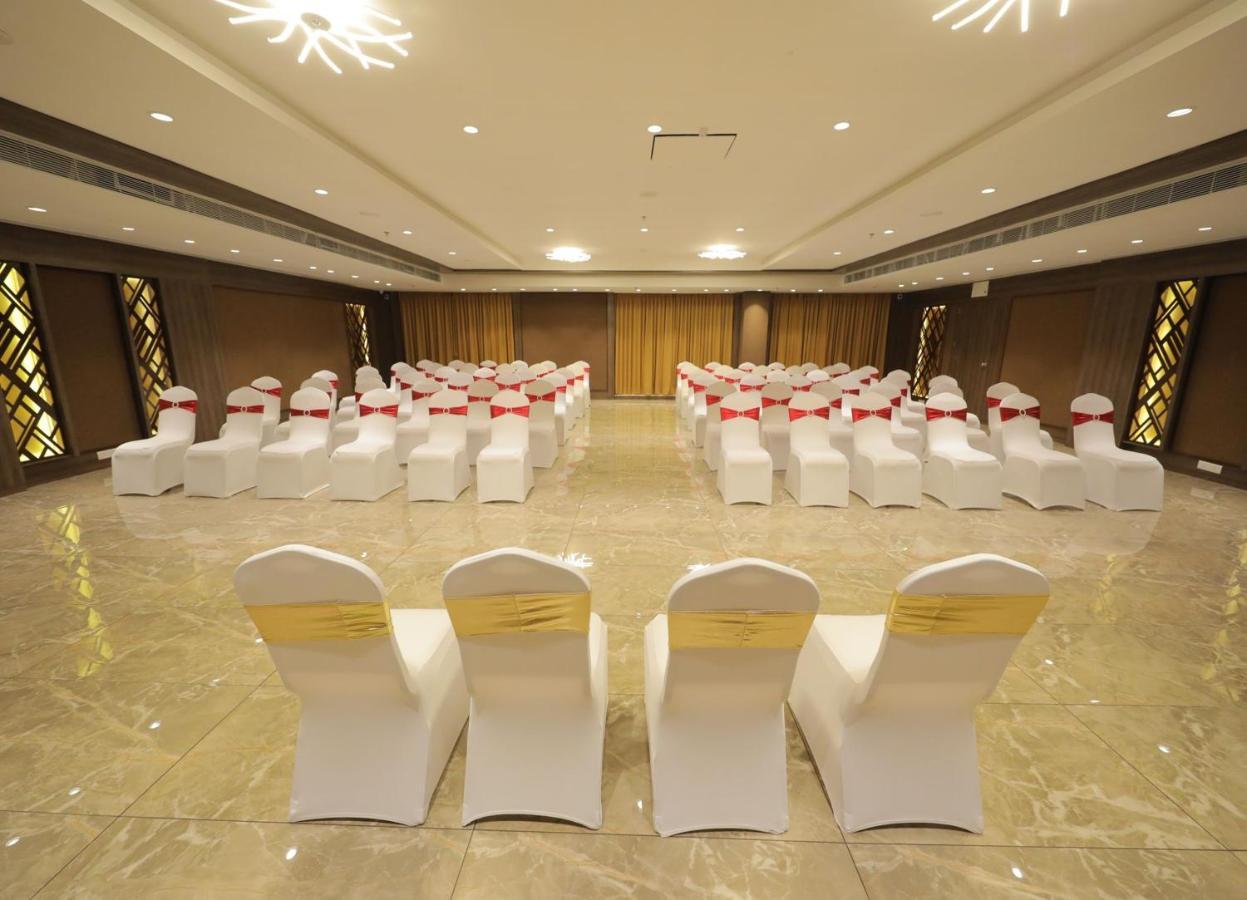Sarovar Portico, Somnath Exterior photo